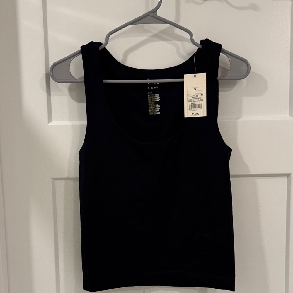 Seamless Black Tank Top